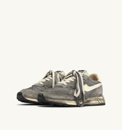 AUTRY Woman REELWIND SUPER VINTAGE SNEAKERS IN WHITE AND BLACK SUEDE AND NYLON
