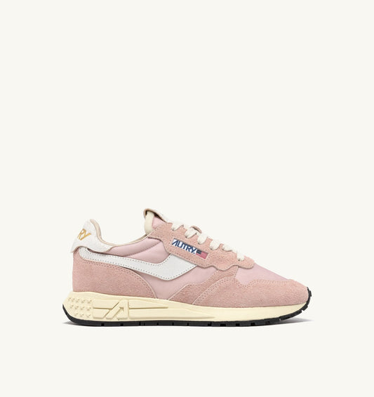 AUTRY Woman REELWIND LOW SNEAKERS IN WHITE AND POWDER PINK NYLON AND SUEDE