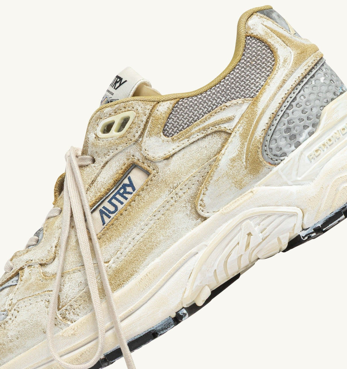 AUTRY Woman HYPERWAY SUPER VINTAGE SNEAKERS IN YELLOW AND SILVER SUEDE