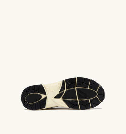 AUTRY Woman HYPERWAY SNEAKERS IN WHITE AND SILVER MESH AND SUEDE