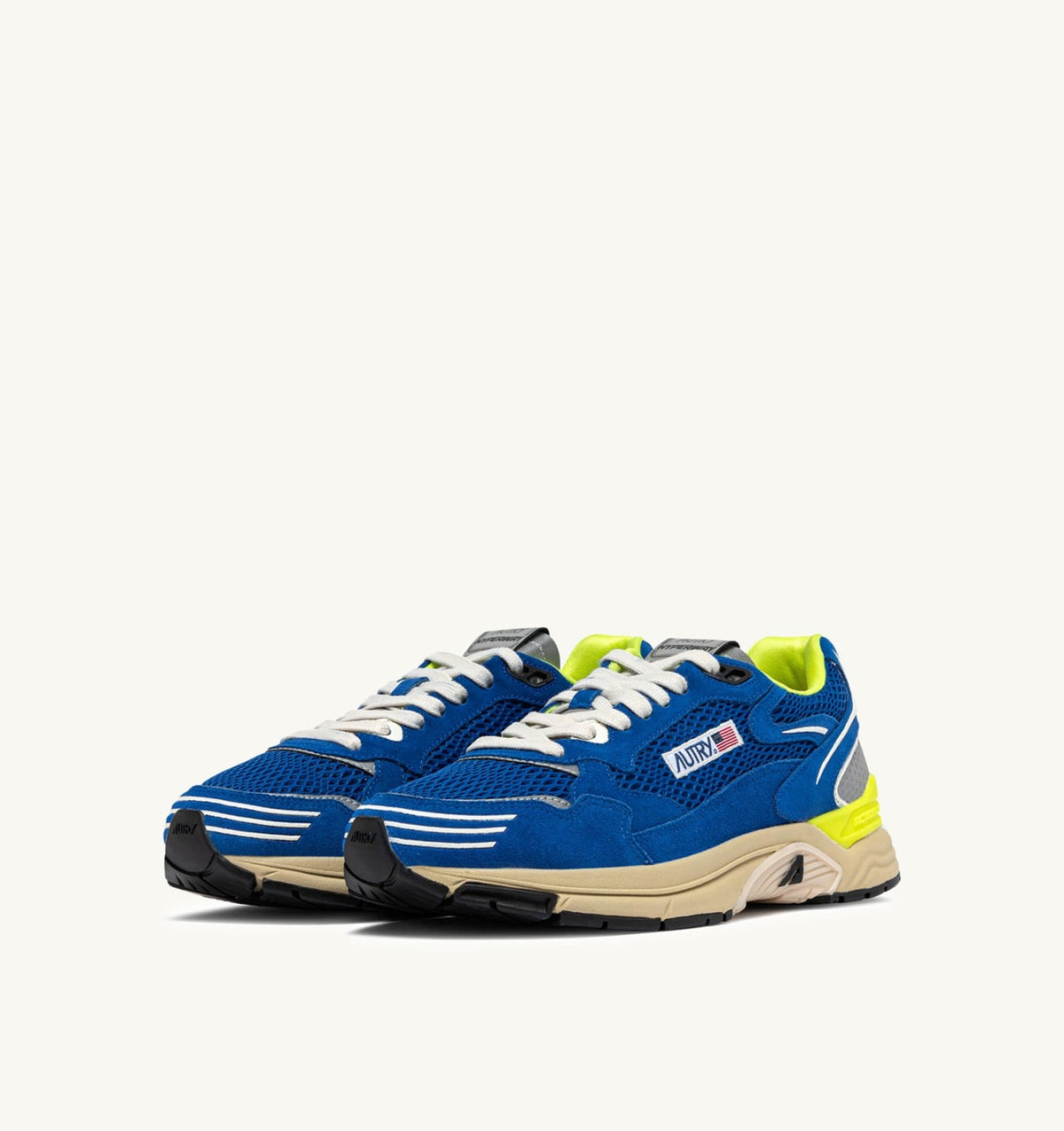 AUTRY Woman HYPERWAY SNEAKERS IN PRINCESS BLUE AND VANILLA ICE MESH AND SUEDE