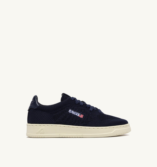 AUTRY Man MEDALIST EASEKNIT LOW SNEAKERS IN SPACE BLUE KNIT