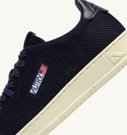 AUTRY Man MEDALIST EASEKNIT LOW SNEAKERS IN SPACE BLUE KNIT