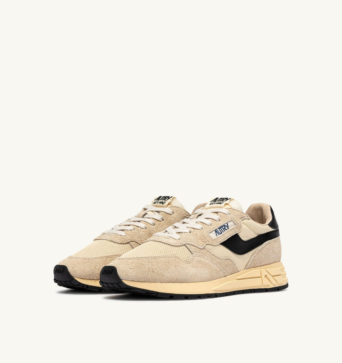AUTRY Man REELWIND LOW SNEAKERS IN ECRU AND BLACK NYLON AND SUEDE