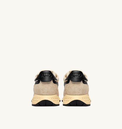 AUTRY Man REELWIND LOW SNEAKERS IN ECRU AND BLACK NYLON AND SUEDE