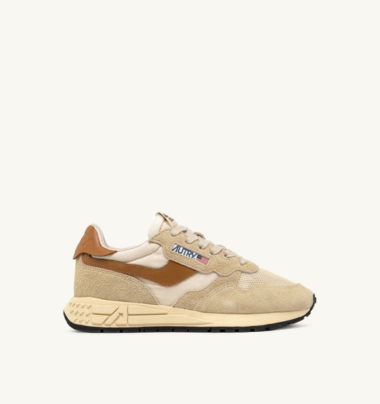 AUTRY Man REELWIND LOW SNEAKERS IN ECRU AND CATHAY SPICE SUEDE AND NYLON