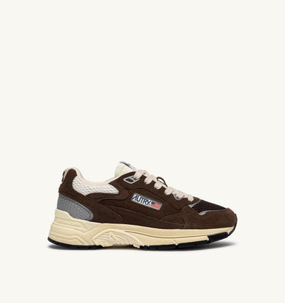 AUTRY Man HYPERWAY SNEAKERS IN MARSHMALLOW AND TERRACOTTA SUEDE AND MESH