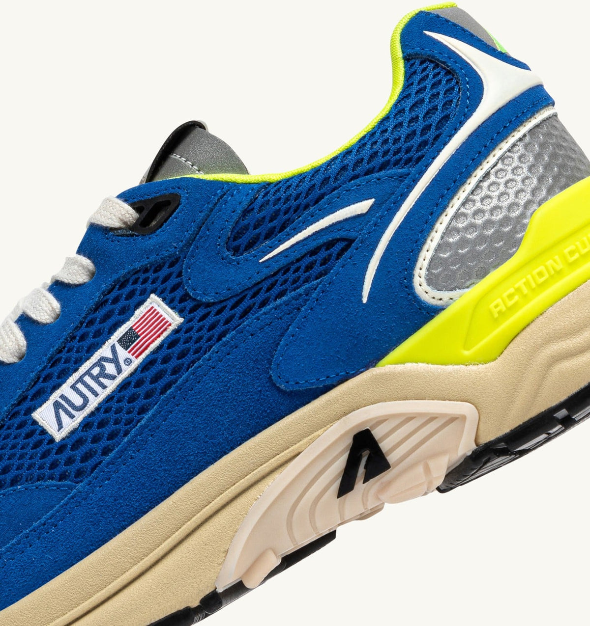 AUTRY Man HYPERWAY SNEAKERS IN PRINCESS BLUE AND VANILLA ICE MESH AND SUEDE