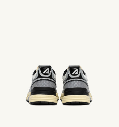 AUTRY Man HYPERWAY SNEAKERS IN WHITE SILVER AND BLACK SYNTHETIC LEATHER AND MESH