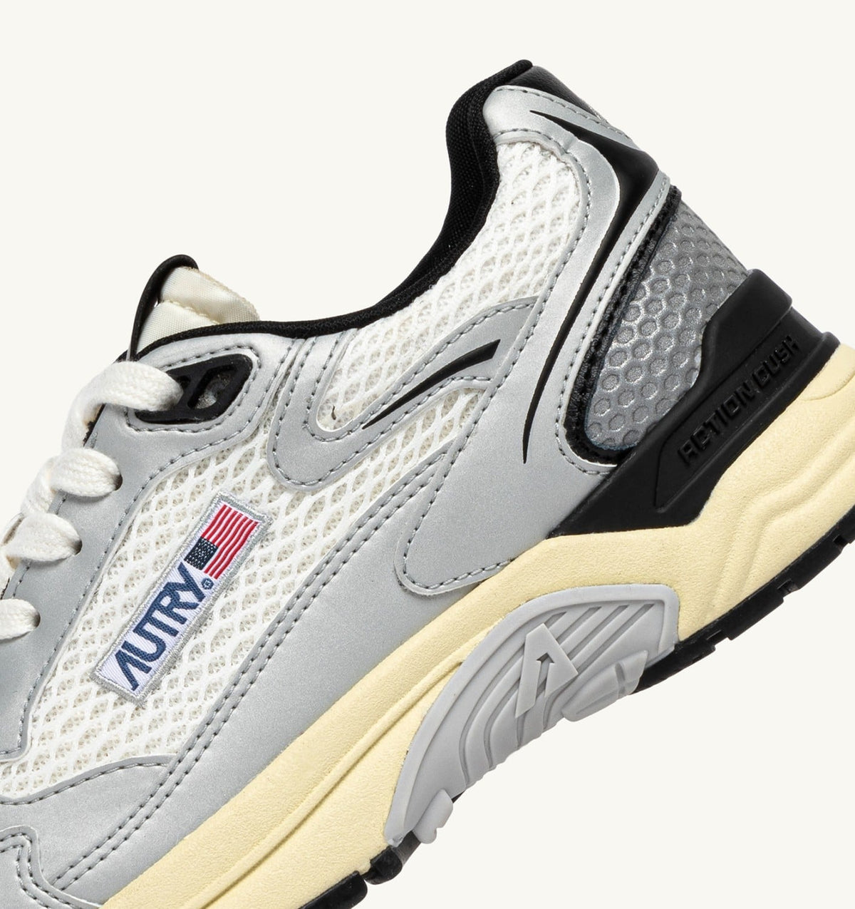 AUTRY Man HYPERWAY SNEAKERS IN WHITE SILVER AND BLACK SYNTHETIC LEATHER AND MESH