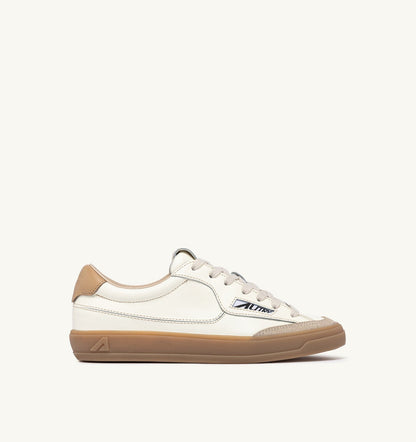 AUTRY Man WINDSCAPE LOW SNEAKERS IN MARSHMALLOW AND TAN LEATHER