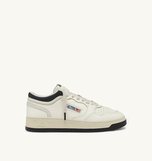 AUTRY Man MED-WAY SNEAKERS IN LEATHER COLOR MARSHMALLOW AND BLACK