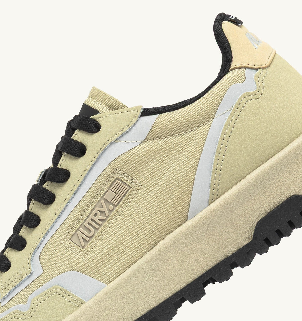 AUTRY Man WILDPACE LOW SNEAKERS IN RIPSTOP NYLON AND LEATHER COLOR TIDAL FOAM AND REFLEX