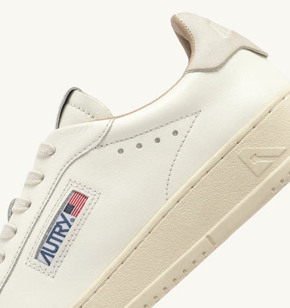 AUTRY Man DALLAS LOW SNEAKERS IN WHITE LEATHER