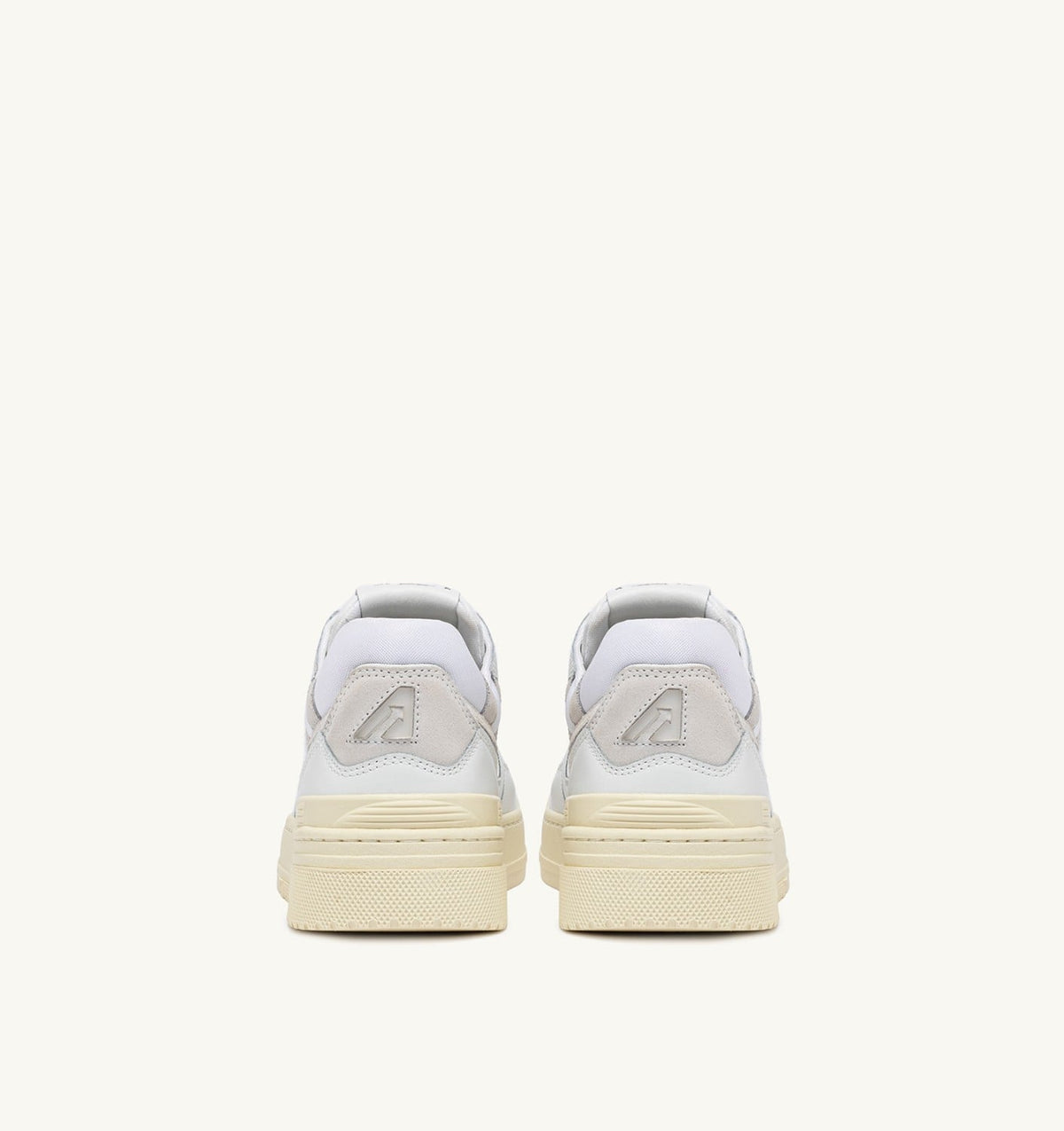 AUTRY Man CLC LOW SNEAKERS IN WHITE AND SUEDE LEATHER
