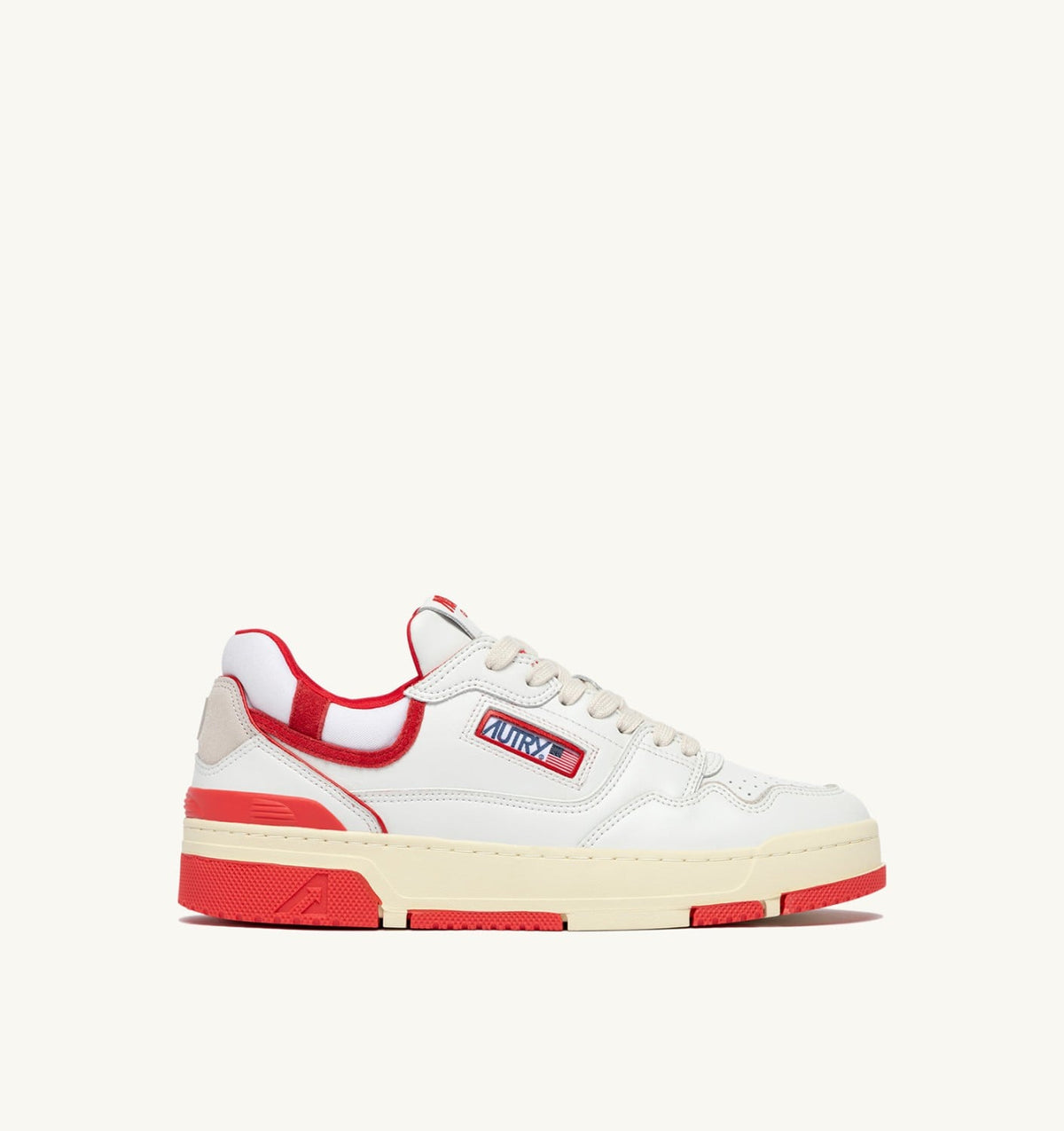 AUTRY Man SNEAKERS CLC LOW IN WHITE AND VIRGIN RED LEATHER
