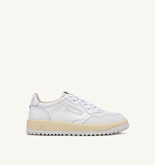 AUTRY Man GOLF LOW SNEAKERS IN WHITE LEATHER