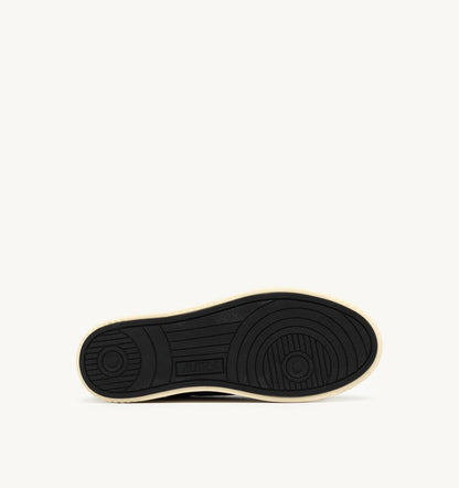 AUTRY Woman EASEKNIT MEDALIST LOW SNEAKERS IN BLACK COLOR KNIT