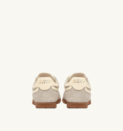 AUTRY Woman SNEAKERS WINDSPIN IN SUEDE AND LEATHER COLOR WIFE AND RUTABAGA