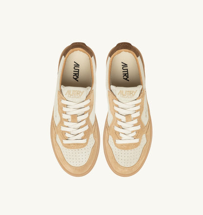 AUTRY Man MEDALIST LOW TRICOLOR SNEAKERS IN SUEDE COLOR TUNDRA EGG AND PEANUT