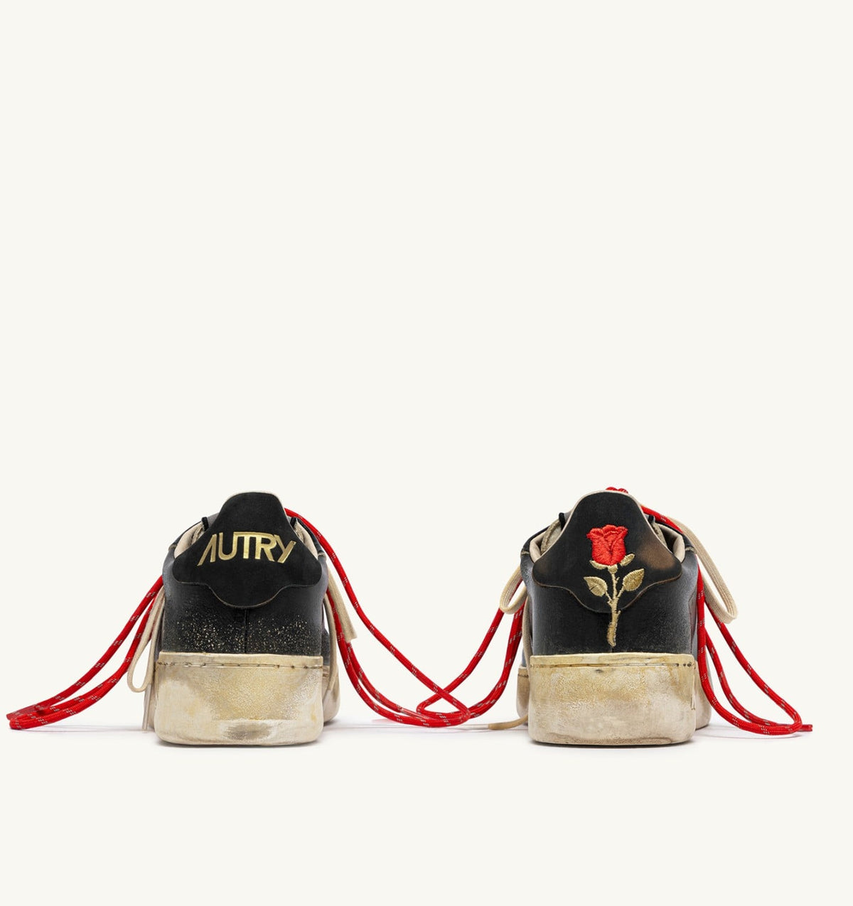 AUTRY Woman DALLAS LOW SUPER VINTAGE SNEAKERS IN BLACK LEATHER