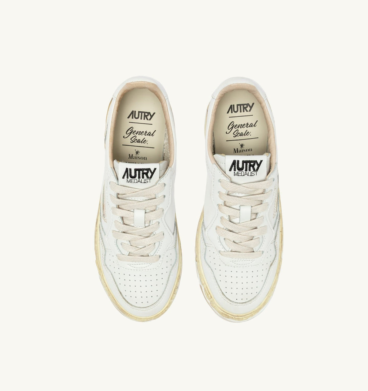 AUTRY Woman MEDALIST LOW SUPER VINTAGE 'Autry x Maison MIHARA YASUHIRO General Scale.' SNEAKERS IN WHITE LEATHER
