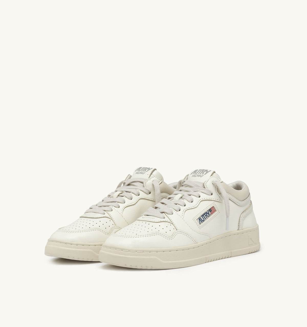 AUTRY Woman MED-WAY SNEAKERS IN LEATHER COLOR MARSHMALLOW AND WHITE