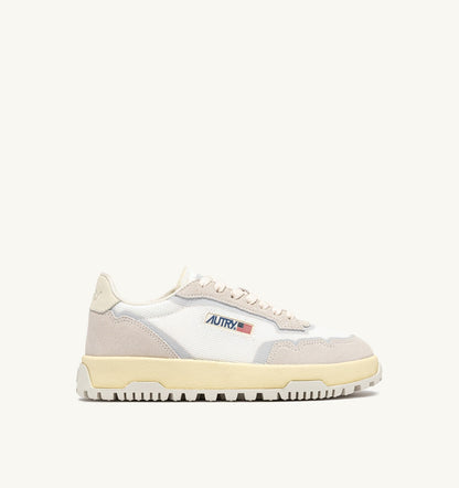AUTRY Woman WILDPACE LOW SNEAKERS IN WHITE AND MARSHMALLOW DRAGON MESH AND SUEDE
