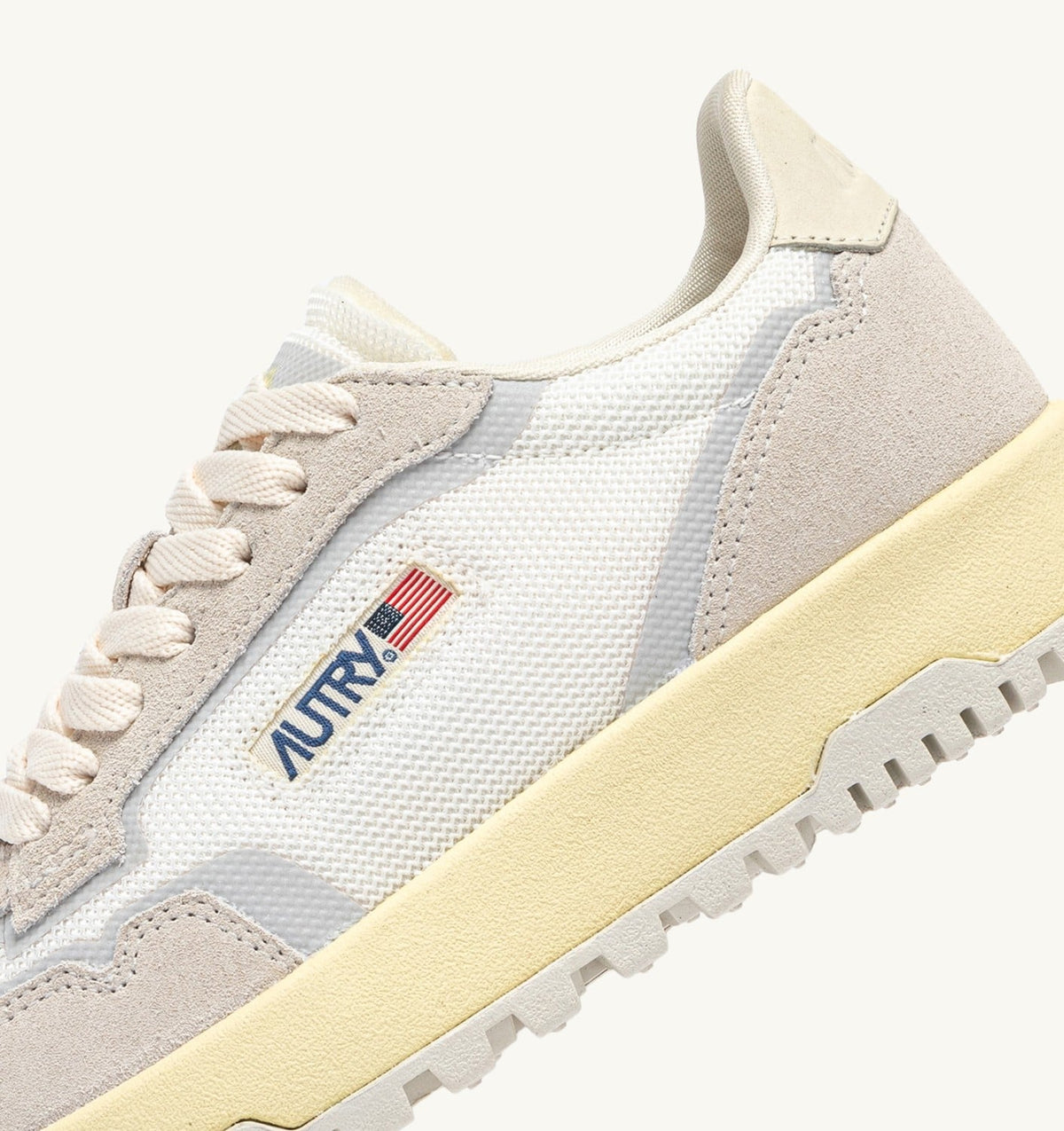 AUTRY Woman WILDPACE LOW SNEAKERS IN WHITE AND MARSHMALLOW DRAGON MESH AND SUEDE